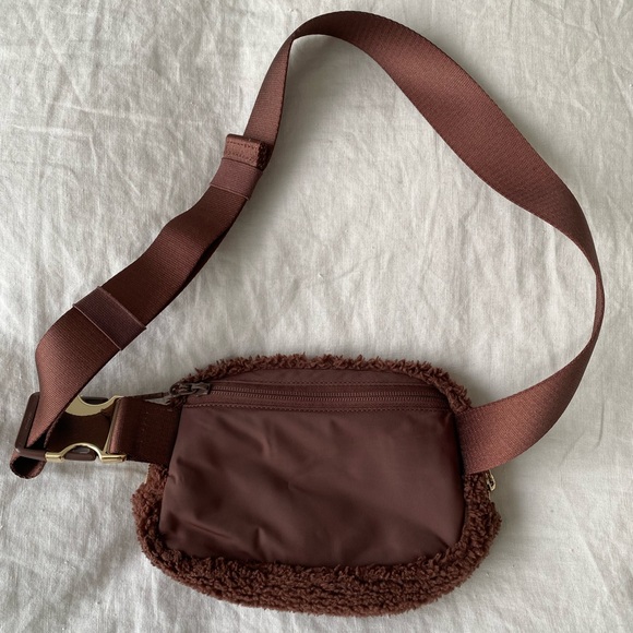 Lululemon Fleece Belt Bag - Picture 3 of 6